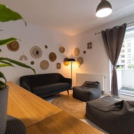 Arte - 2 Bedroom Apartment Near Coresi Mall With Free Parking Брашов Экстерьер фото