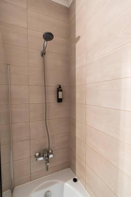 Arte - 2 Bedroom Apartment Near Coresi Mall With Free Parking Брашов Экстерьер фото